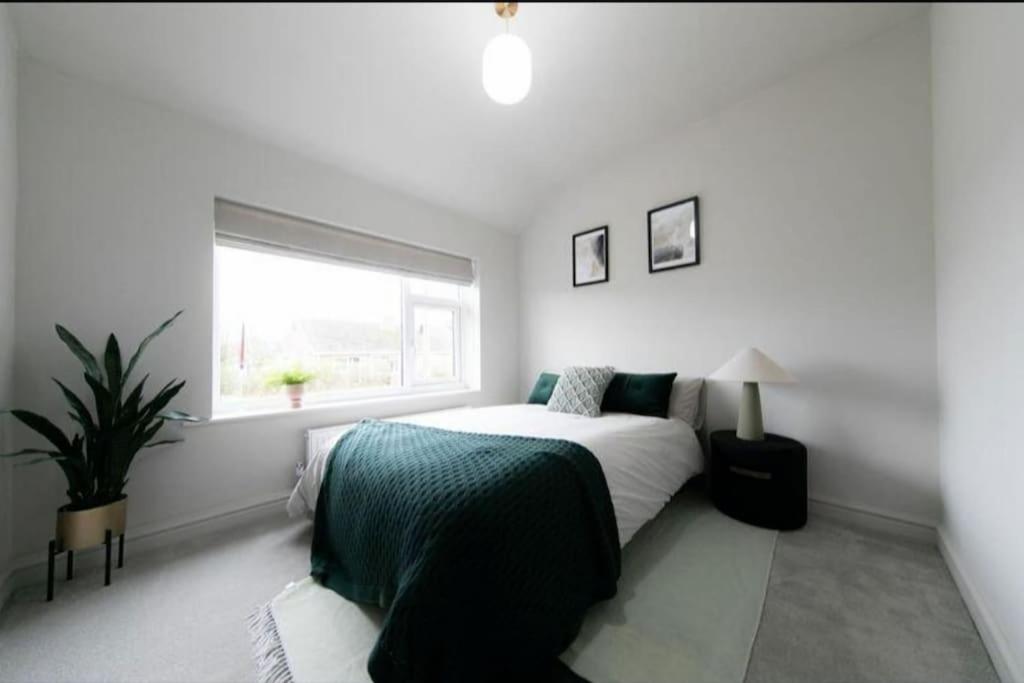 Recently Refurbished Home. Poulton-le-Fylde Екстер'єр фото